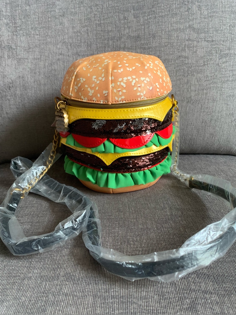 Betsey Johnson Kitsch Nice Buns cheeseburger hamburger Crossbody bag purse NWOT
